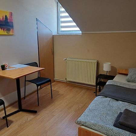 Appartamento Sobe Zoka Subotica Esterno foto